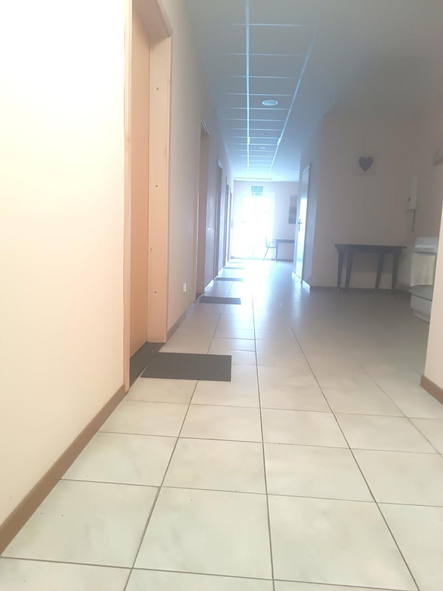 Hostel Krosnienska 12 เจโลนากูรา ภายนอก รูปภาพ