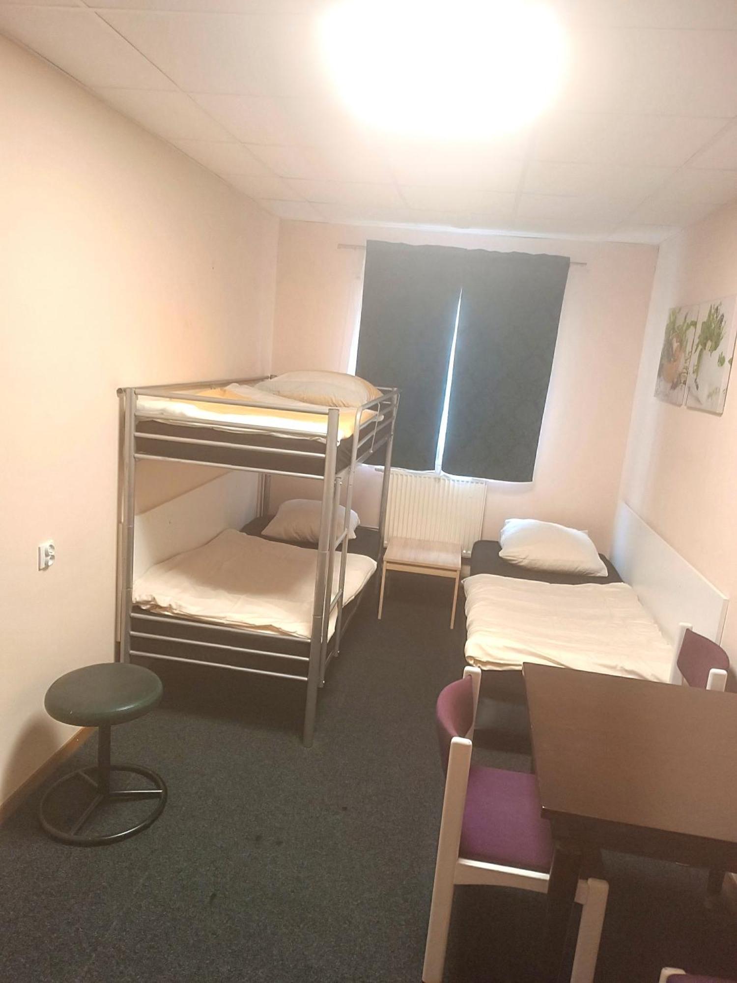 Hostel Krosnienska 12 เจโลนากูรา ภายนอก รูปภาพ