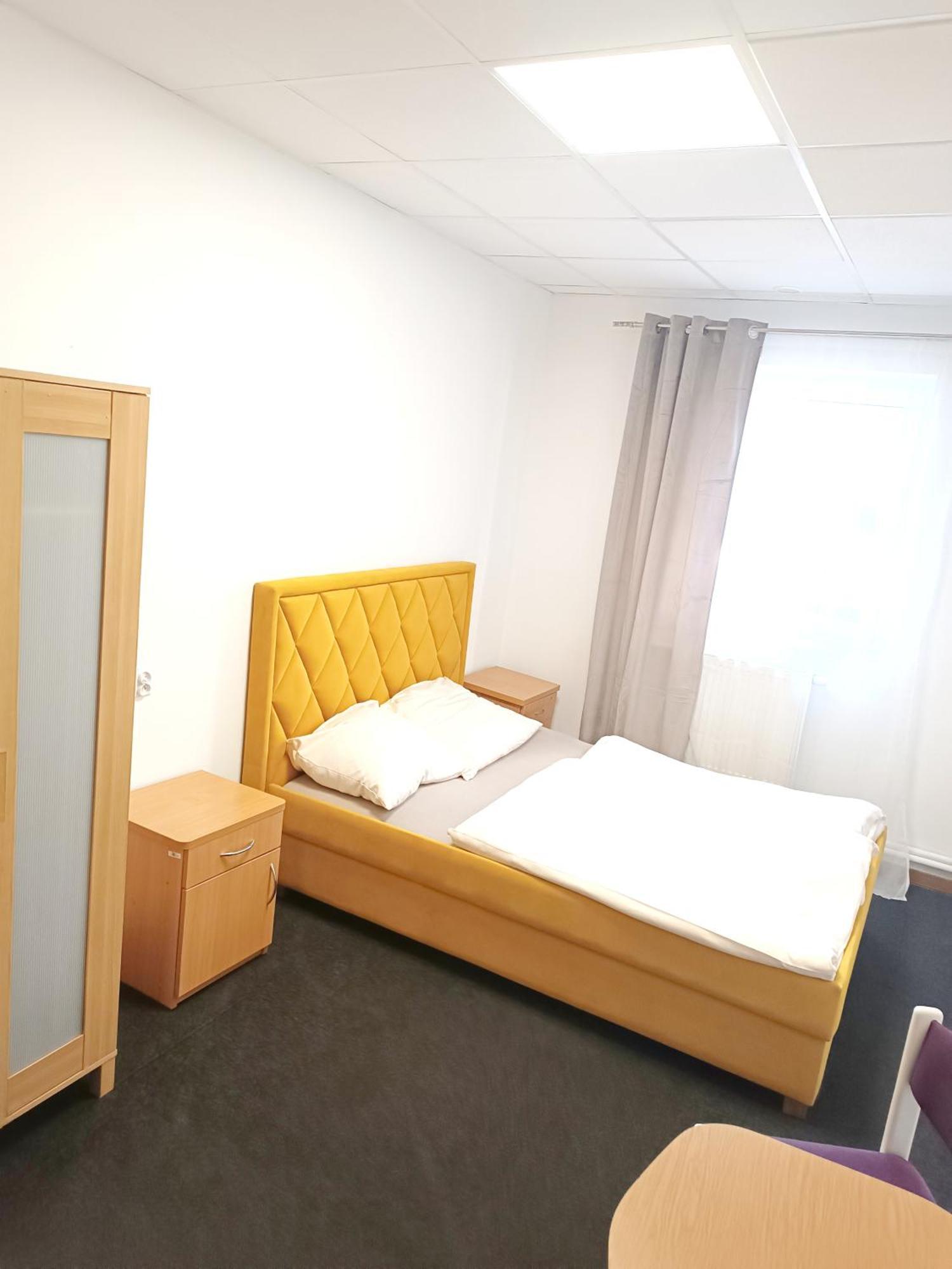 Hostel Krosnienska 12 เจโลนากูรา ภายนอก รูปภาพ