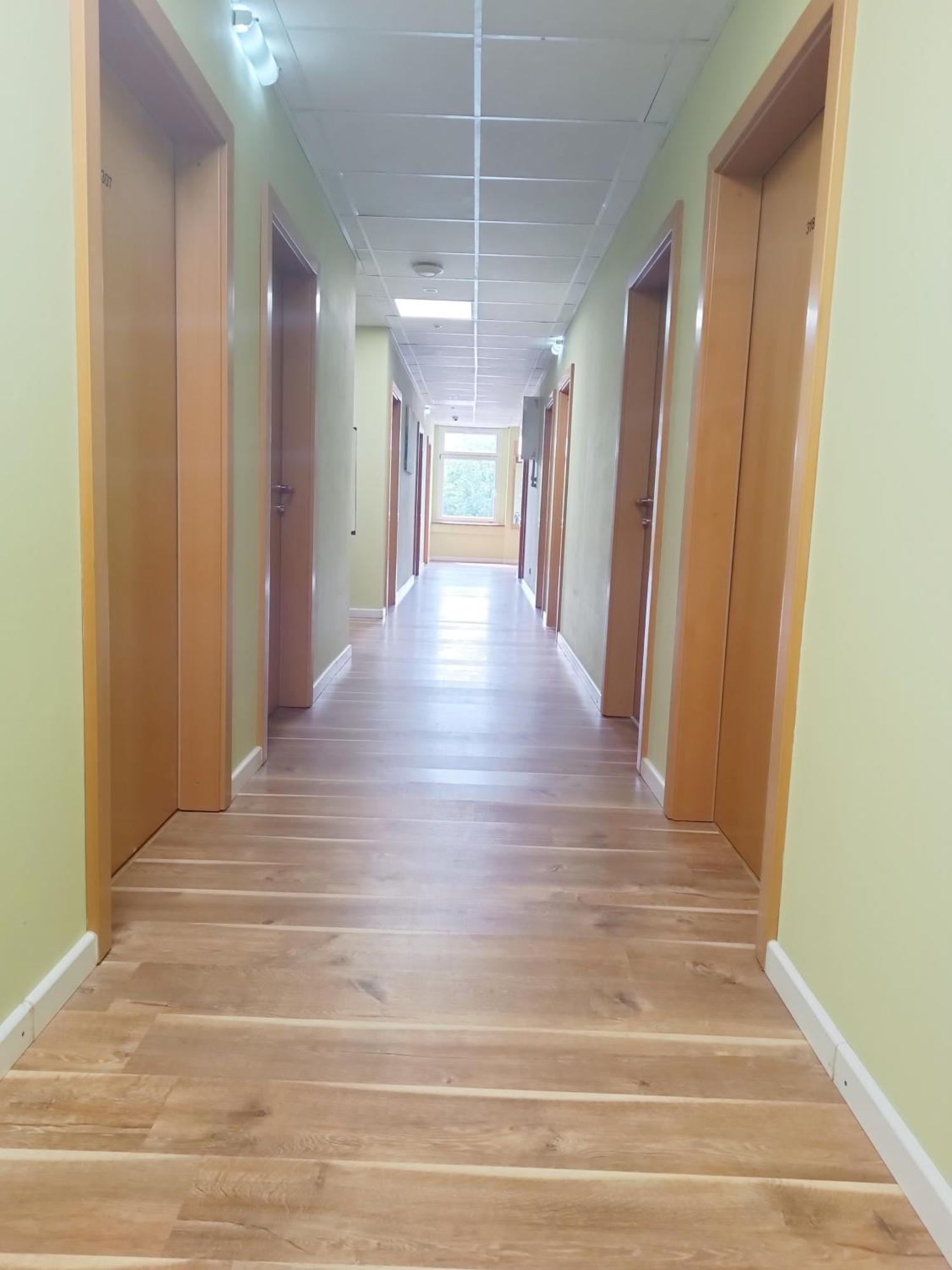 Hostel Krosnienska 12 เจโลนากูรา ภายนอก รูปภาพ