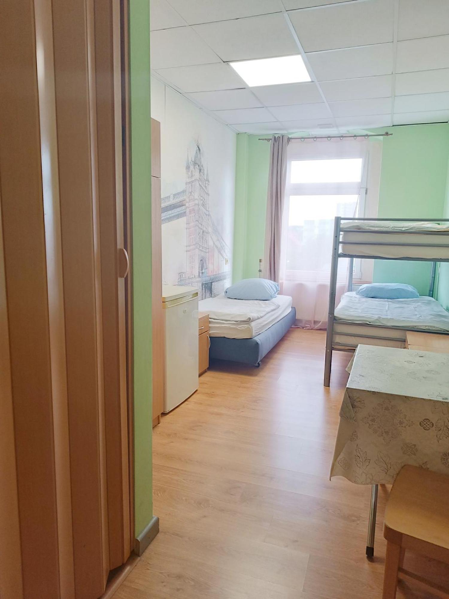 Hostel Krosnienska 12 เจโลนากูรา ภายนอก รูปภาพ